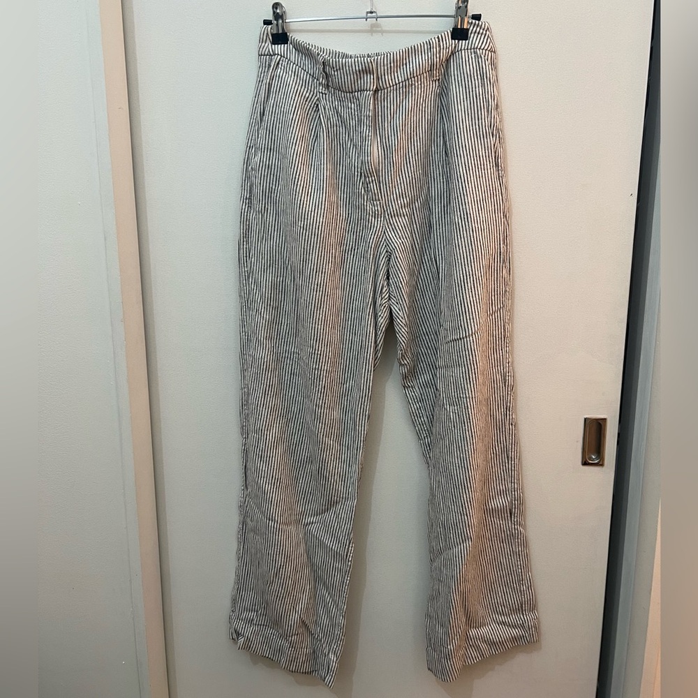 Old Navy Navy and White Striped Linen Pants Size Small